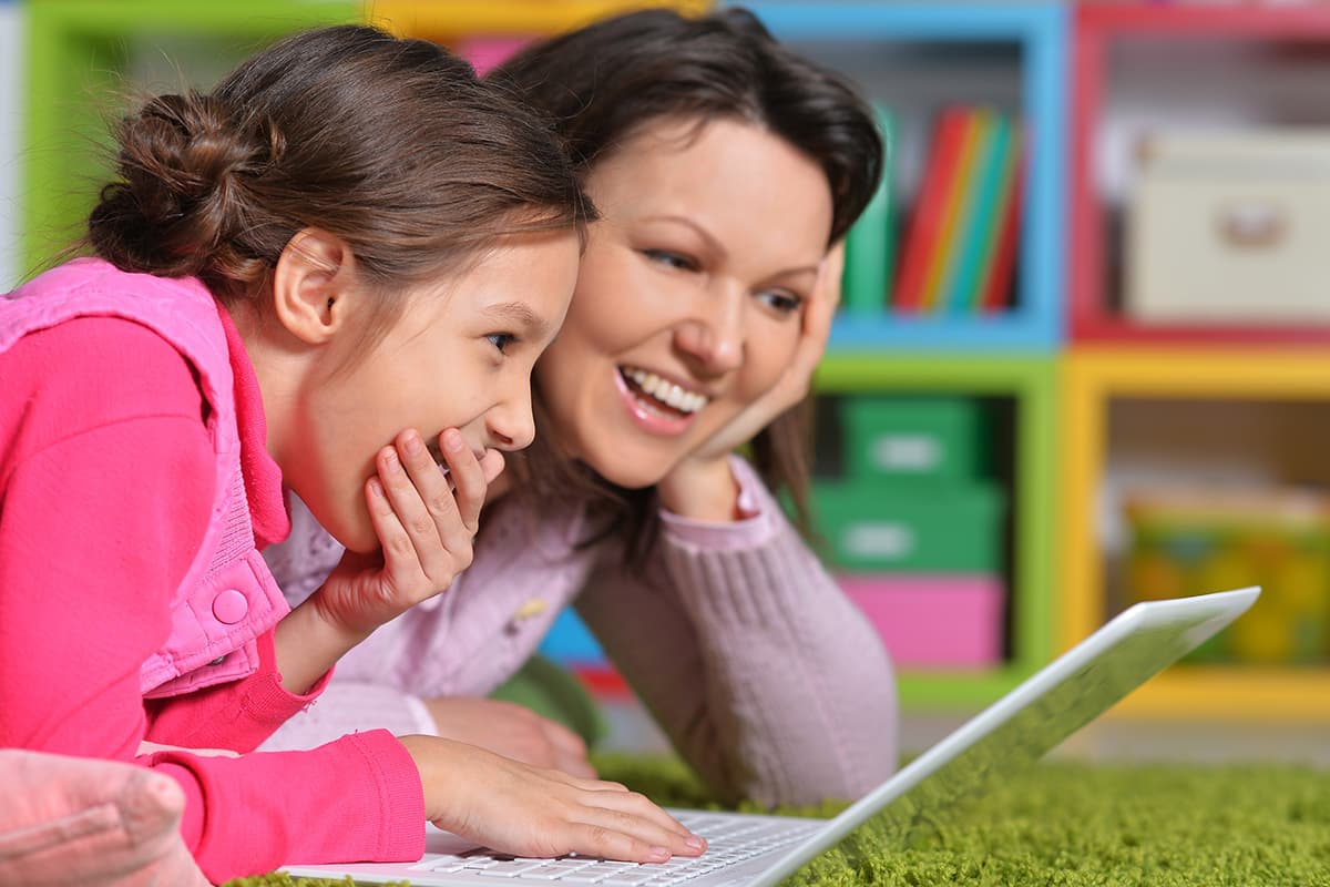 Educational learning games like Reading Eggs can build confidence and ease school anxiety